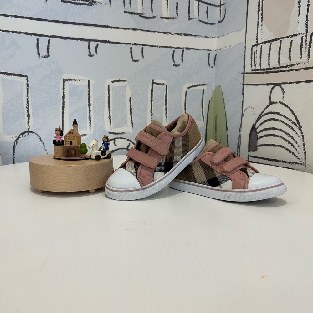 Burberry kids sneakers